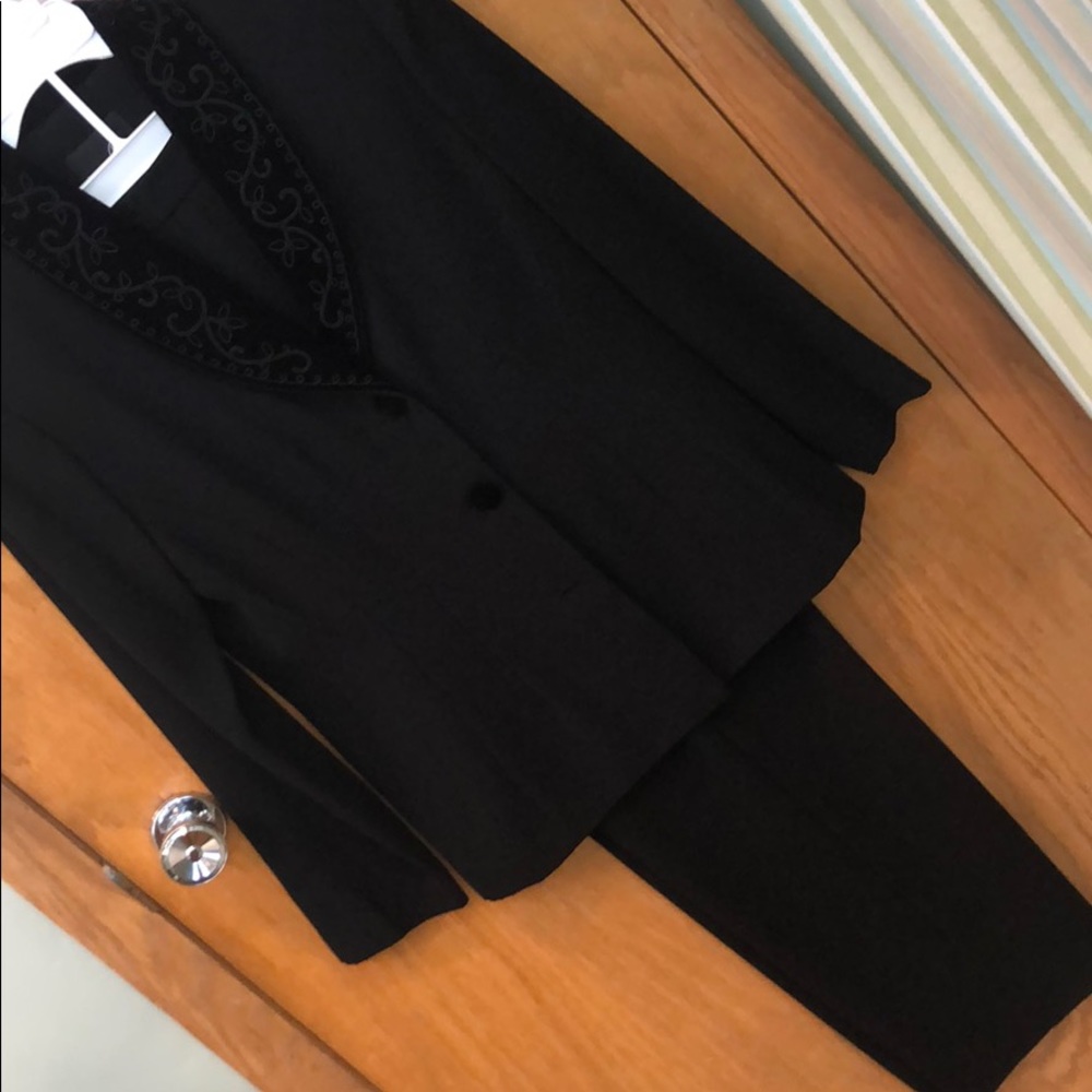 Beautifully tailored black pantsuit w/velvet trim